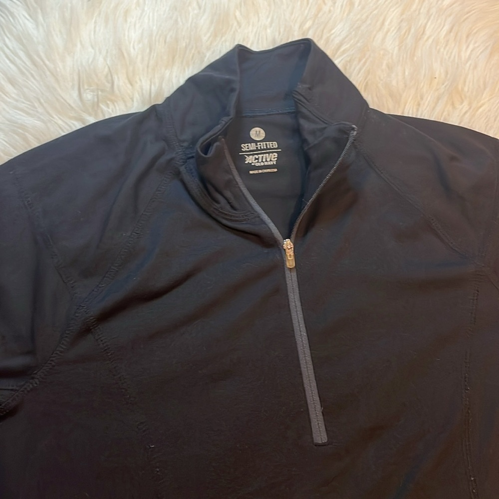 3/$25 Old Navy women’s M active wear black - Picture 2 of 8